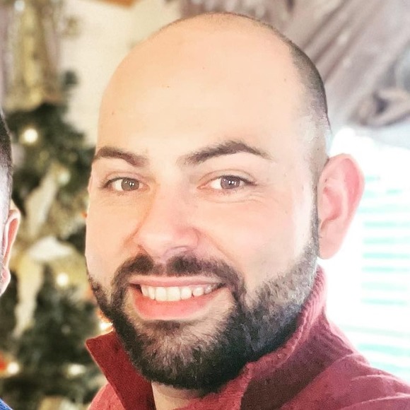 Poshmark profile picture for @scottd